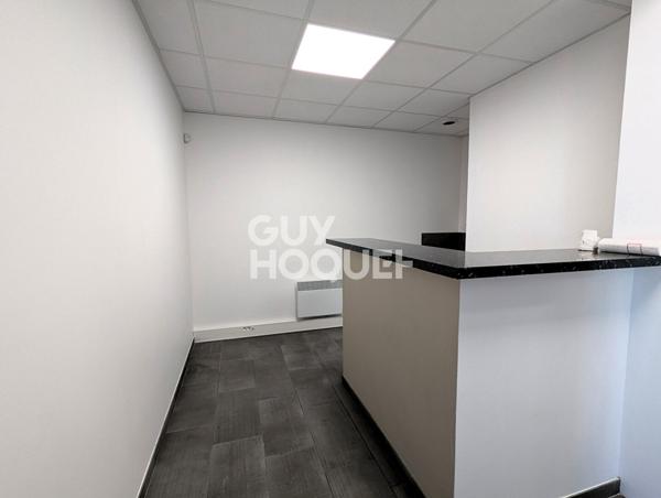 Local commercial Decines Charpieu 3 pièce(s) 50 m2