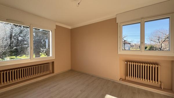 Saint-Just-Saint-Rambert (42170) Exclusivité Appartement de type F5 de 108m2 avec terrasse - espace vert de 225m2, garage et parking