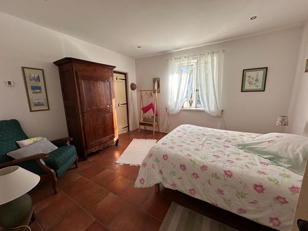 A Vendre Maison 8 pieces 5 chambres 292 m2 terrain piscine