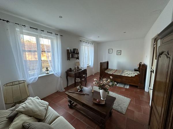 A Vendre Maison 8 pieces 5 chambres 292 m2 terrain piscine