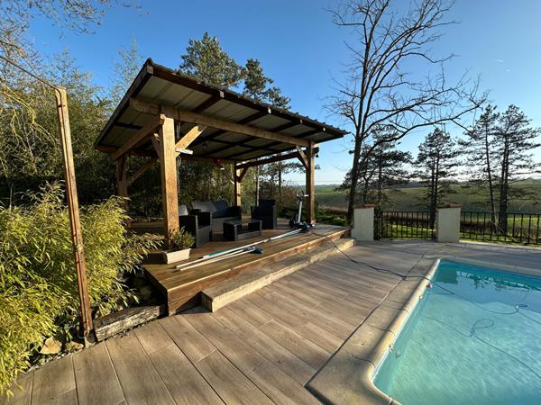 A Vendre Maison 8 pieces 5 chambres 292 m2 terrain piscine