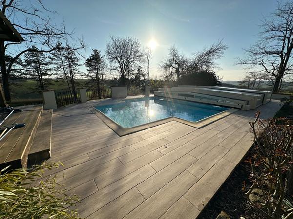 A Vendre Maison 8 pieces 5 chambres 292 m2 terrain piscine