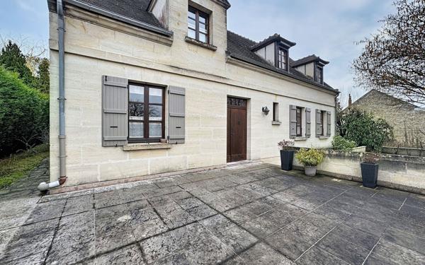 Maison à vendre    6 pièces •  Mogneville