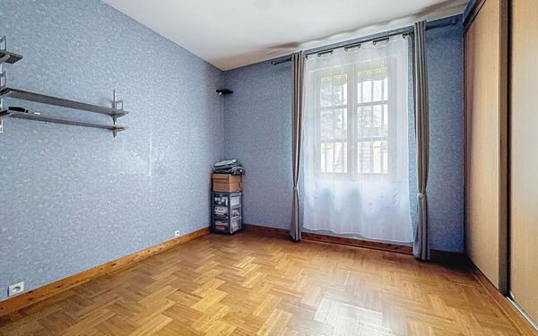 Maison à vendre    6 pièces •  Mogneville