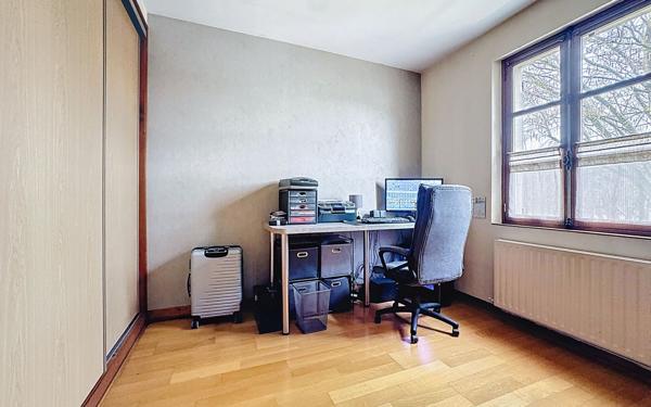 Maison à vendre    6 pièces •  Mogneville