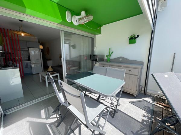 Appartement La Grande Motte de 27 M2 (20,5 loi carrez) dont 6 M2 de loggia fermée par VR électrique et séparation plastifiée