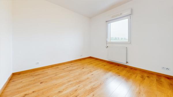 Appartement Annecy 2 pièces dernier étage avec garage et place de stationnement