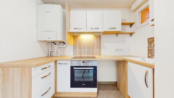 Appartement Annecy 2 pièces dernier étage avec garage et place de stationnement
