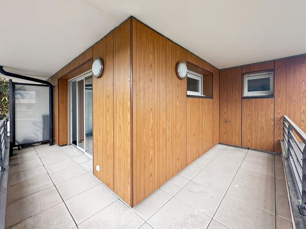 Appartement Annecy 2 pièces dernier étage avec garage et place de stationnement