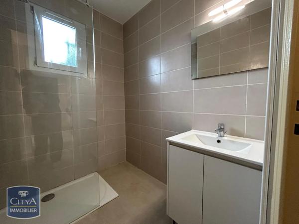 Appartement à louer 3 pièces 57.48m² Saint-Martin-d'Hères (38400)