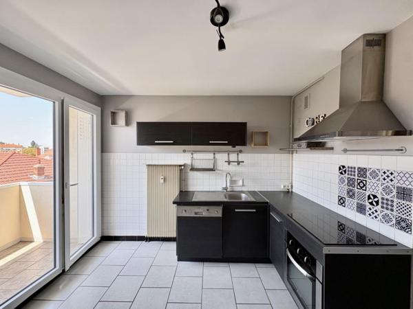 APPARTEMENT T2 A LOUER A LE COTEAU