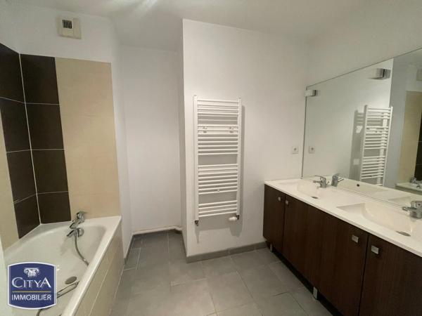 Appartement à vendre 4 pièces 80.39m² Pau (64000)