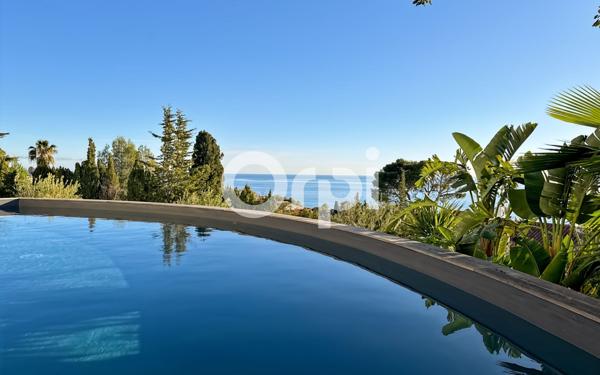 Maison à vendre    6 pièces • 230 m2 Les Issambres - Roquebrune-sur-Argens