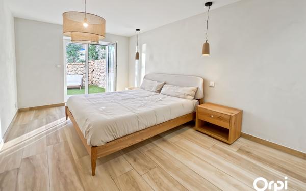 Maison à vendre    6 pièces • 230 m2 Les Issambres - Roquebrune-sur-Argens