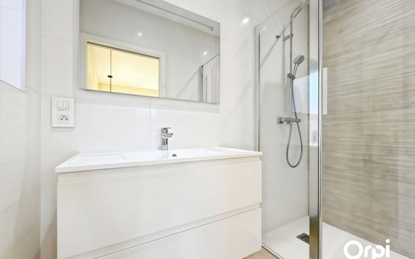 Maison à vendre    6 pièces • 230 m2 Les Issambres - Roquebrune-sur-Argens