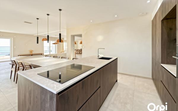 Maison à vendre    6 pièces • 230 m2 Les Issambres - Roquebrune-sur-Argens