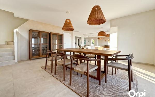 Maison à vendre    6 pièces • 230 m2 Les Issambres - Roquebrune-sur-Argens