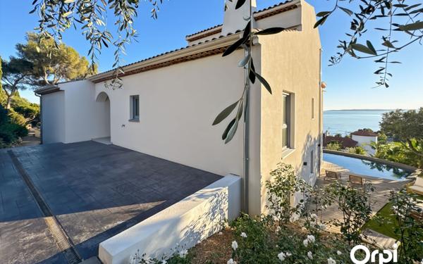 Maison à vendre    6 pièces • 230 m2 Les Issambres - Roquebrune-sur-Argens