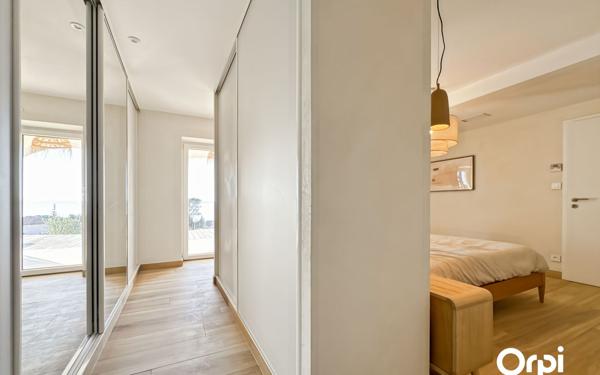 Maison à vendre    6 pièces • 230 m2 Les Issambres - Roquebrune-sur-Argens