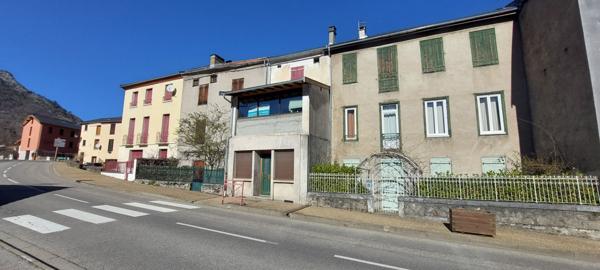 CHARMANTE MAISON DE VILLAGE BELLE VUE IDEAL SECONDAIRE