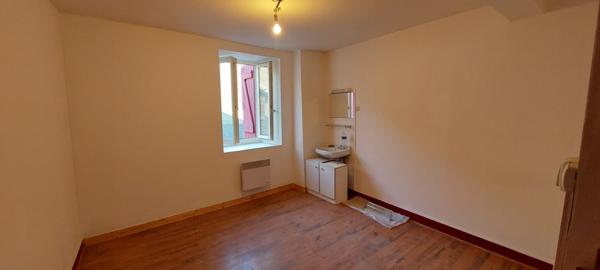 CHARMANTE MAISON DE VILLAGE BELLE VUE IDEAL SECONDAIRE