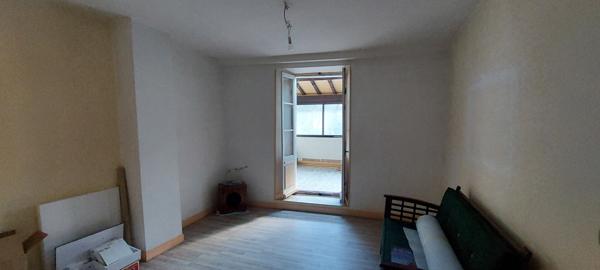 CHARMANTE MAISON DE VILLAGE BELLE VUE IDEAL SECONDAIRE