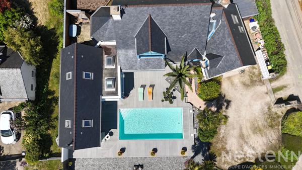 SAINT-PIERRE-QUIBERON - Propriété avec piscine et aperçu mer située à 100 mètres des plages de la baie !
