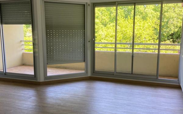 Appartement à louer    3 pièces •  Saint-Paul-lès-Dax