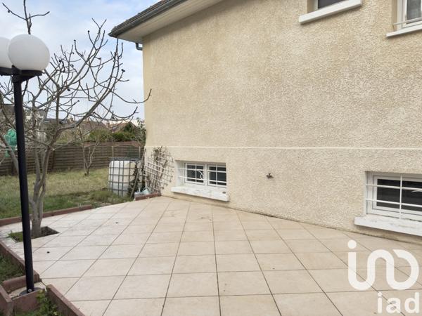 Maison 5 pièces de 113 m² à Dammarie-les-Lys (77190)