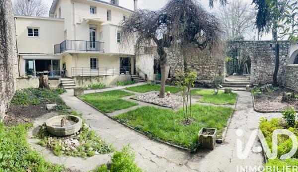 Maison à vendre 10 pièces 420 m² Le Pouzin