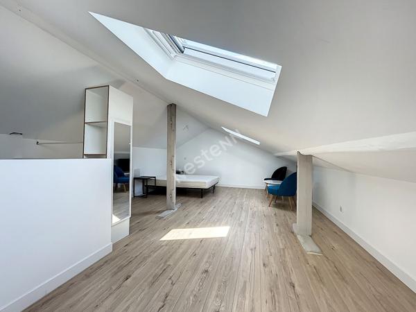Duplex meublé 3 pièces avec balcon et clim, à deux pas du campus Artem et du centre thermal