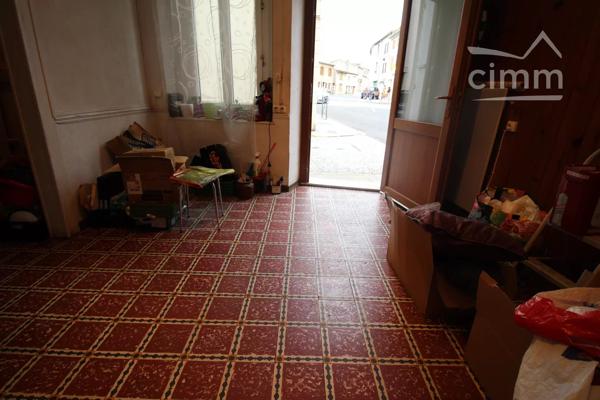 A vendre maison de village de 67 m² à rénover.
