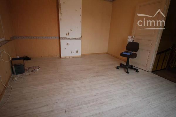 A vendre maison de village de 67 m² à rénover.