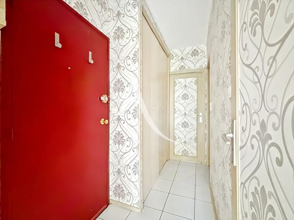 Appartement Fontenay Le Fleury 1 pièce(s) 26.73 m2