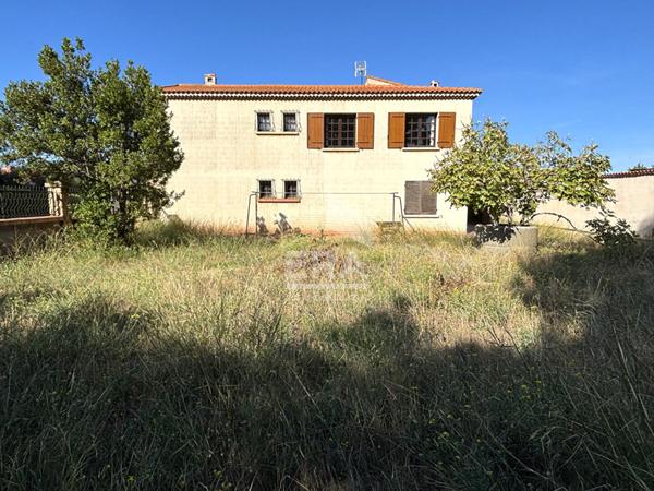 Maison T4 + RDC à amenagé + terrain constructible 500m2 + terrain 800m2