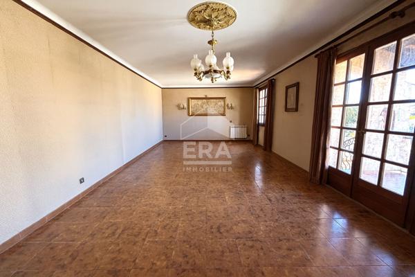 Maison T4 + RDC à amenagé + terrain constructible 500m2 + terrain 800m2