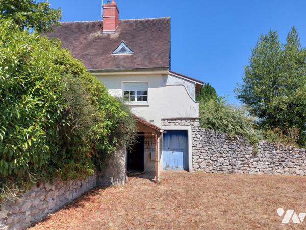 Maison d'habitation a rénover proche Loire dans un quartier calme de Meung-sur-Loire 