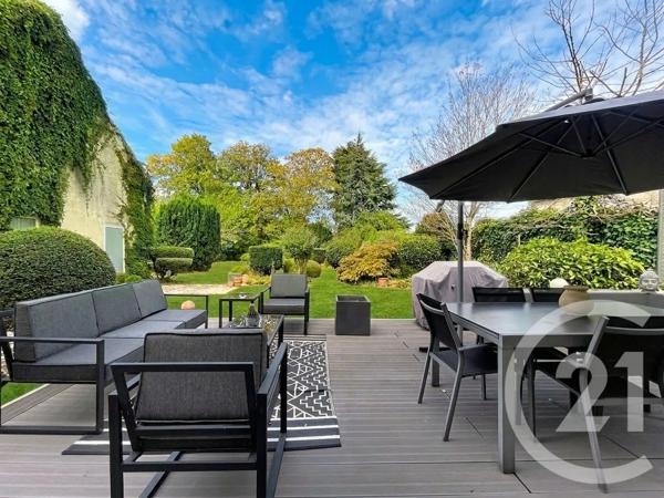 Maison à vendre  8 pièces - 310 m 2   MOISSY CRAMAYEL  - 77
