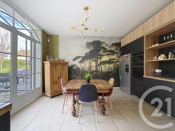 Maison à vendre  8 pièces - 310 m 2   MOISSY CRAMAYEL  - 77