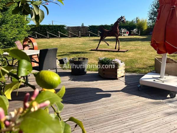 Vente                                                      Immeuble
                        
                     16 pièces                      800 m2                     à Courlans