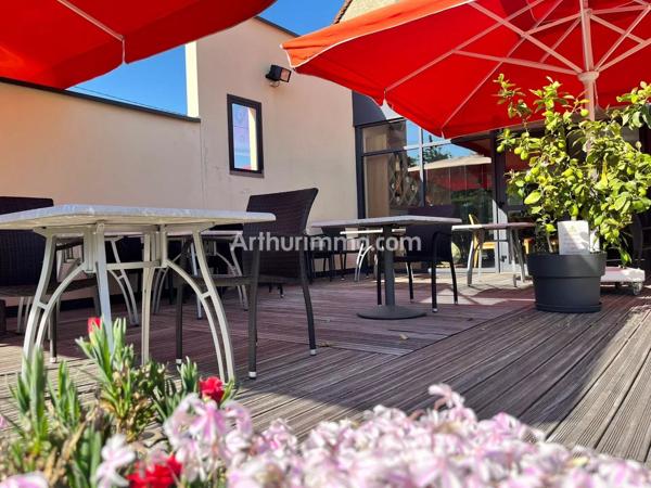 Vente                                                      Immeuble
                        
                     16 pièces                      800 m2                     à Courlans