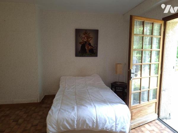 VIC-FEZENSAC, villa de construction traditionnelle  de 145m² + garage et sous-sol sur terrain de 17