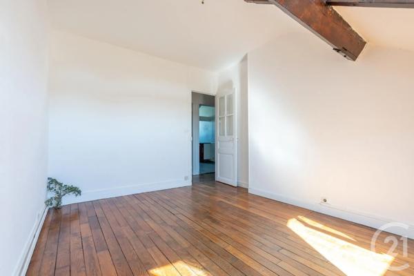 Appartement F2 à vendre  2 pièces - 32 m 2   ST MAUR DES FOSSES  - 94