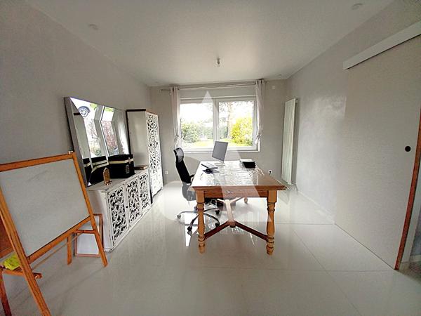 Maison 11 pièces 242.12 m2