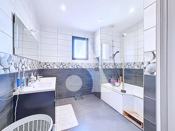 Maison 6 pièces 178 m2