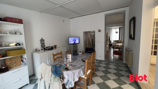 Maison 6 pièce(s)