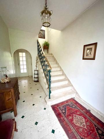 Maison 8 pièces 298.66 m2