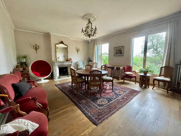 Maison 8 pièces 298.66 m2