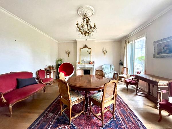 Maison 8 pièces 298.66 m2