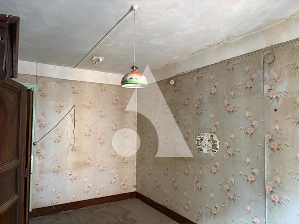 Immeuble 7 pièces 90.84 m2